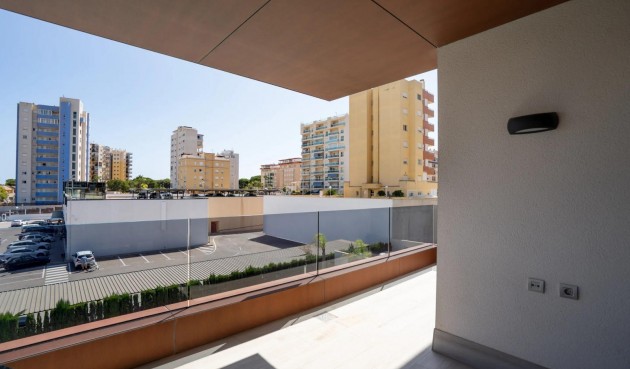 Resale - Apartment -
Guardamar del Segura - Puerto Deportivo