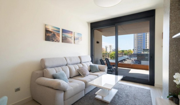 Resale - Apartment -
Guardamar del Segura - Puerto Deportivo