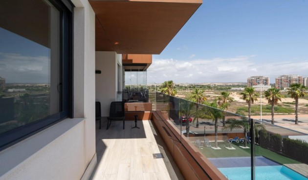 Resale - Apartment -
Guardamar del Segura - Puerto Deportivo