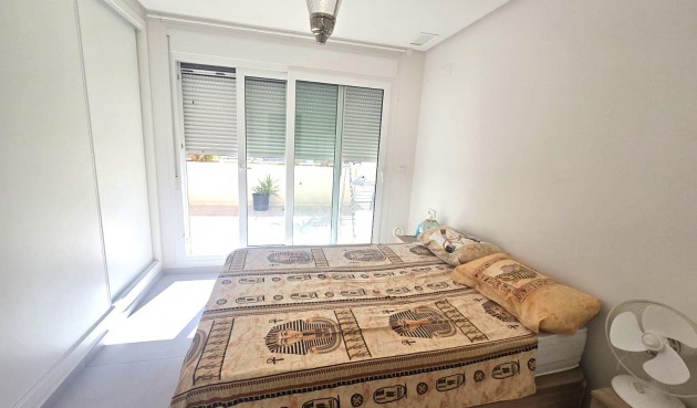 Resale - Duplex -
Torrevieja - Sector 25