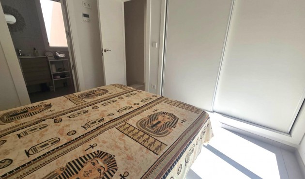 Resale - Duplex -
Torrevieja - Sector 25