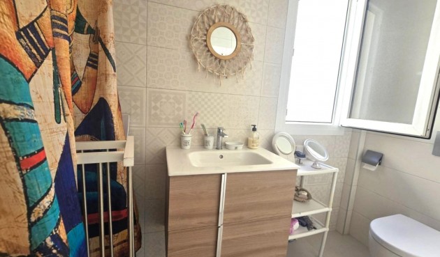 Resale - Duplex -
Torrevieja - Sector 25