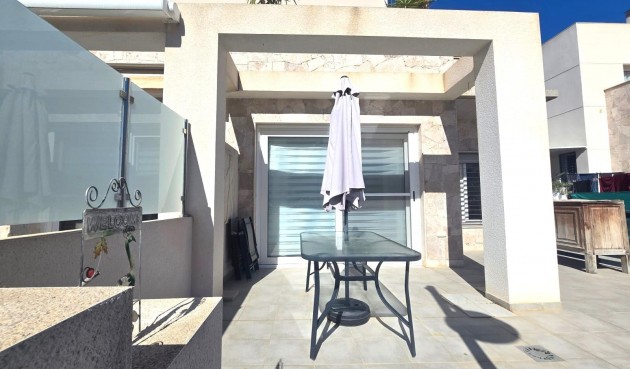 Resale - Duplex -
Torrevieja - Sector 25