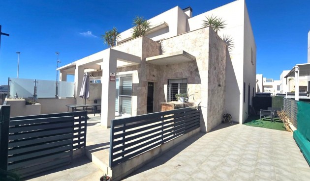 Resale - Duplex -
Torrevieja - Sector 25
