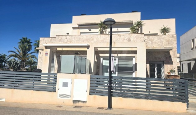 Resale - Duplex -
Torrevieja - Sector 25