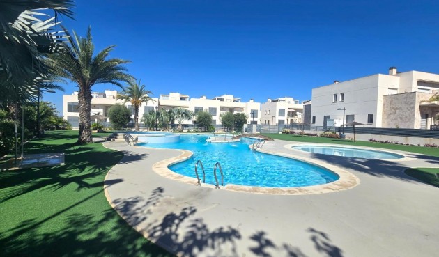 Resale - Duplex -
Torrevieja - Sector 25