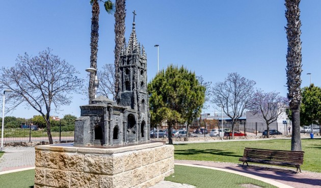 Resale - Apartment -
Torrevieja - PARQUE DE LAS NACIONES