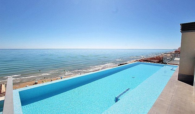 Resale - Penthouse -
Guardamar del Segura - Guardamar Playa