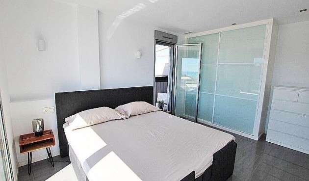 Resale - Penthouse -
Guardamar del Segura - Guardamar Playa