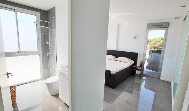 Resale - Penthouse -
Guardamar del Segura - Guardamar Playa