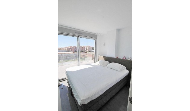 Resale - Penthouse -
Guardamar del Segura - Guardamar Playa