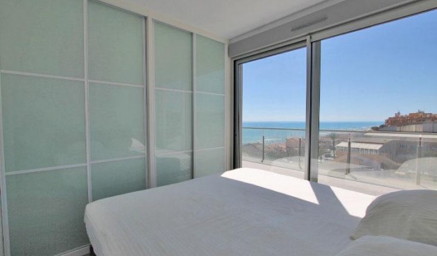 Resale - Penthouse -
Guardamar del Segura - Guardamar Playa