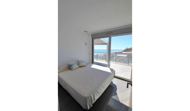 Resale - Penthouse -
Guardamar del Segura - Guardamar Playa
