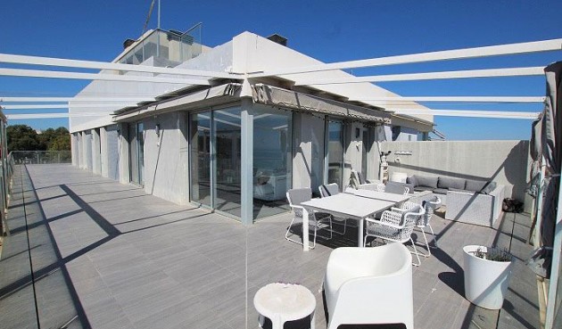 Resale - Penthouse -
Guardamar del Segura - Guardamar Playa