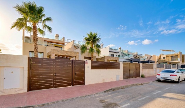 Resale - Villa -
Ciudad Quesada - Pueblo Bravo