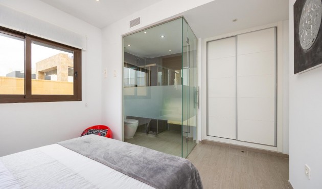 Resale - Villa -
Ciudad Quesada - Pueblo Bravo
