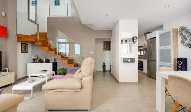 Resale - Villa -
Ciudad Quesada - Pueblo Bravo