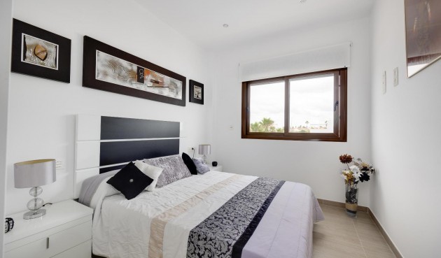 Resale - Villa -
Ciudad Quesada - Pueblo Bravo