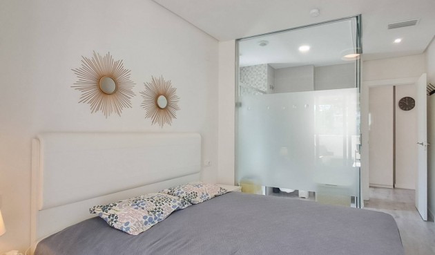 Resale - Apartment -
Orihuela Costa - Los Dolses