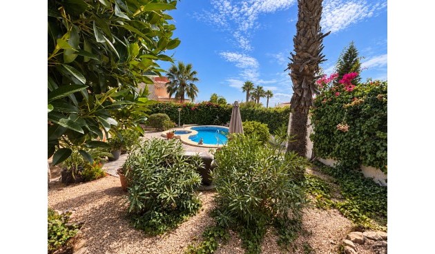 Resale - Villa -
Ciudad Quesada - Costa Blanca
