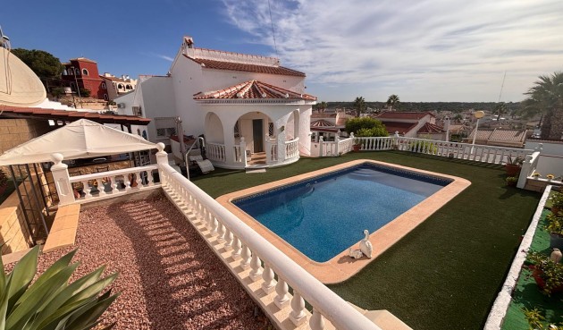 Resale - Villa -
Ciudad Quesada - Costa Blanca