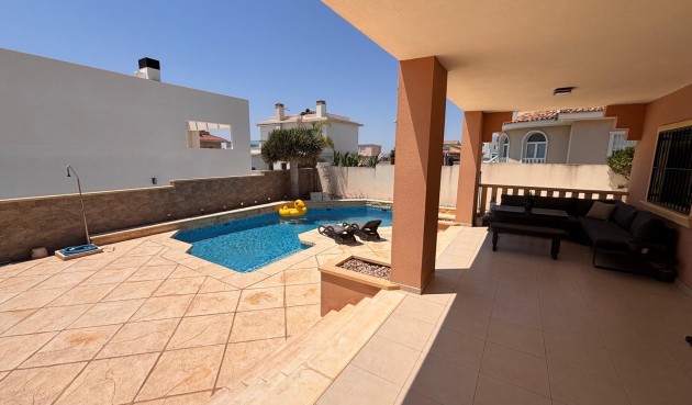 Resale - Villa -
Ciudad Quesada - Costa Blanca