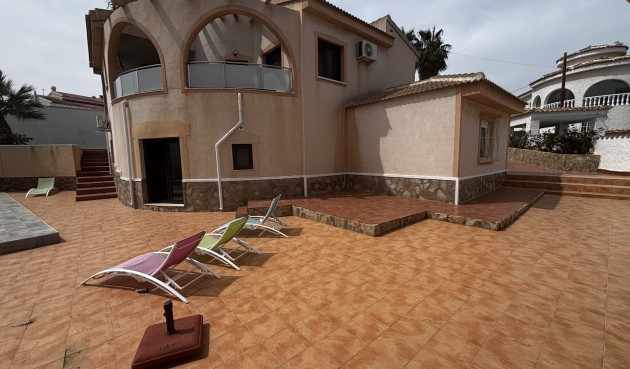 Resale - Villa -
Ciudad Quesada - Costa Blanca