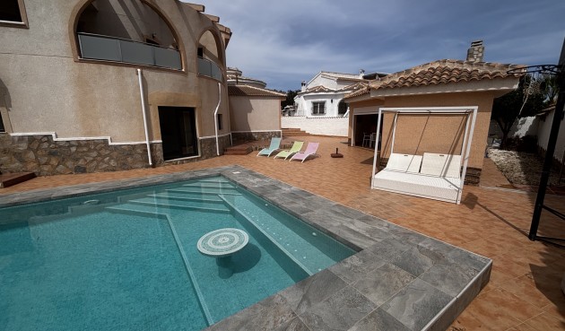 Resale - Villa -
Ciudad Quesada - Costa Blanca