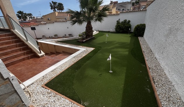 Resale - Villa -
Ciudad Quesada - Costa Blanca