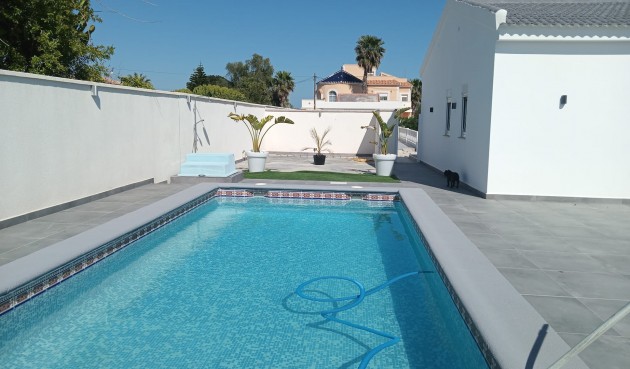 Resale - Villa -
Cabo Roig - Costa Blanca