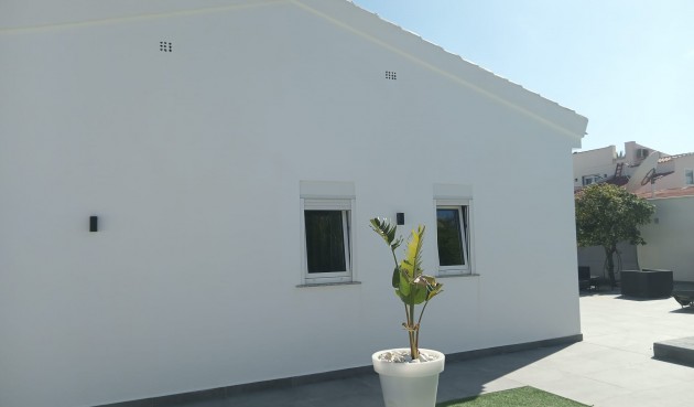 Resale - Villa -
Cabo Roig - Costa Blanca
