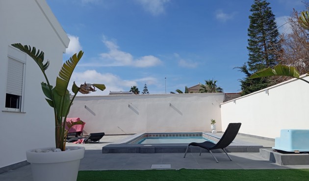 Resale - Villa -
Cabo Roig - Costa Blanca