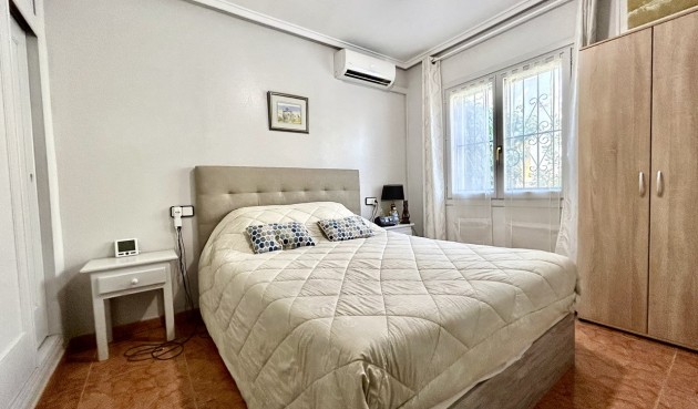 Resale - Town House -
Playa Flamenca - Costa Blanca