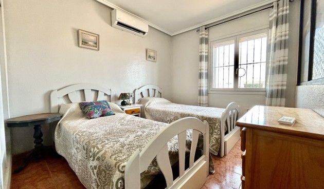 Resale - Town House -
Playa Flamenca - Costa Blanca
