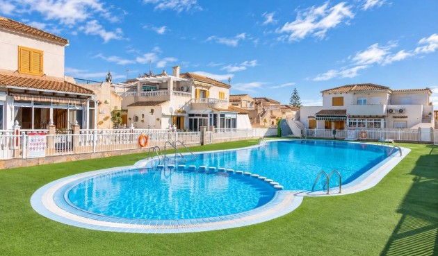 Resale - Town House -
Playa Flamenca - Costa Blanca