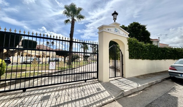 Resale - Town House -
Cabo Roig - Costa Blanca