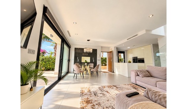 Resale - Villa -
Ciudad Quesada - Costa Blanca