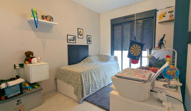Resale - Penthouse -
El Raso - Costa Blanca