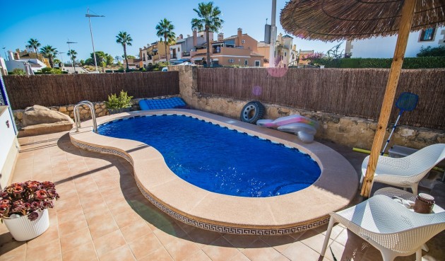 Resale - Villa -
Algorfa - Inland