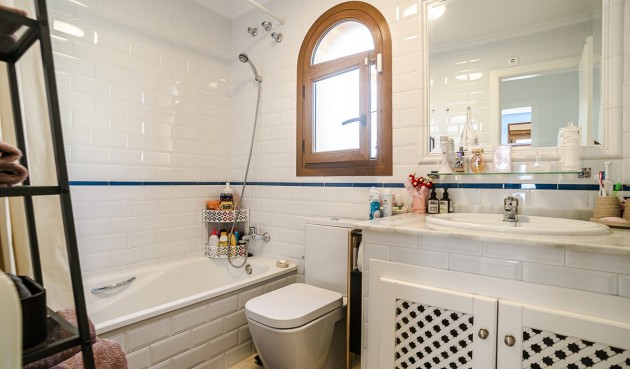 Resale - Villa -
Algorfa - Inland