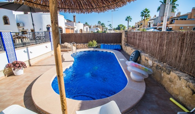Resale - Villa -
Algorfa - Inland