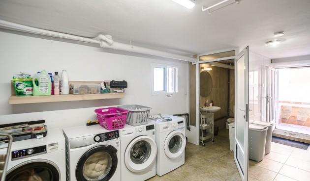 Resale - Villa -
Algorfa - Inland