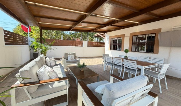 Resale - Town House -
Torrevieja - Nueva Torrevieja