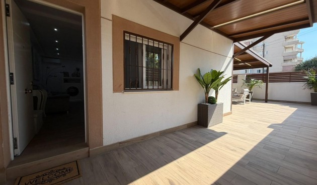 Resale - Town House -
Torrevieja - Nueva Torrevieja