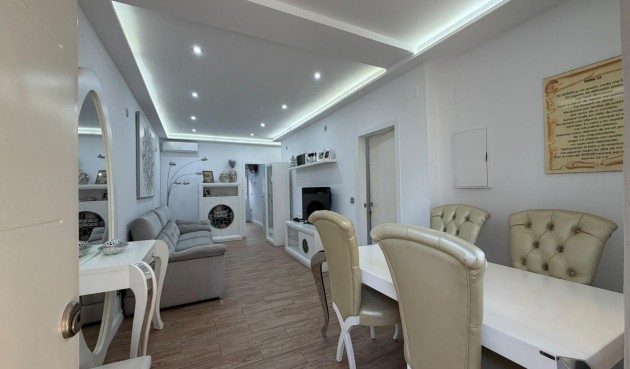 Resale - Town House -
Torrevieja - Nueva Torrevieja