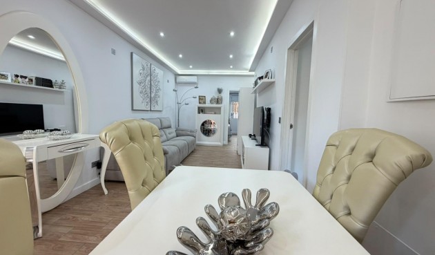 Resale - Town House -
Torrevieja - Nueva Torrevieja
