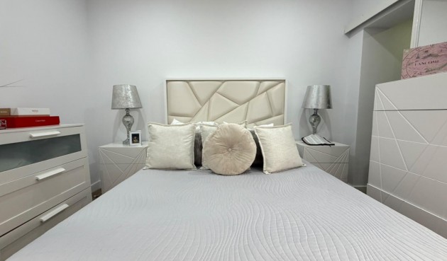 Resale - Town House -
Torrevieja - Nueva Torrevieja