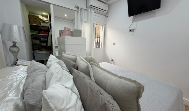 Resale - Town House -
Torrevieja - Nueva Torrevieja
