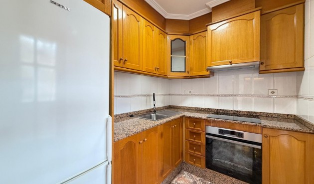 Resale - Apartment -
Torrevieja - Centro
