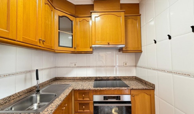 Resale - Apartment -
Torrevieja - Centro